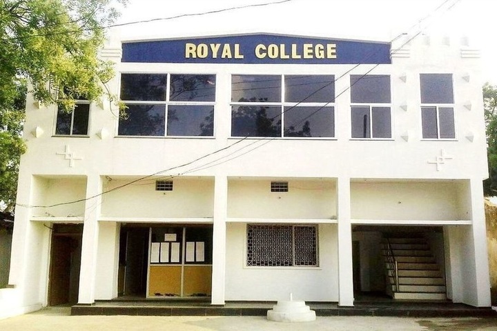https://cache.careers360.mobi/media/colleges/social-media/media-gallery/22115/2020/11/23/Campus-View of Royal College Dongargarh_Campus-View.jpg